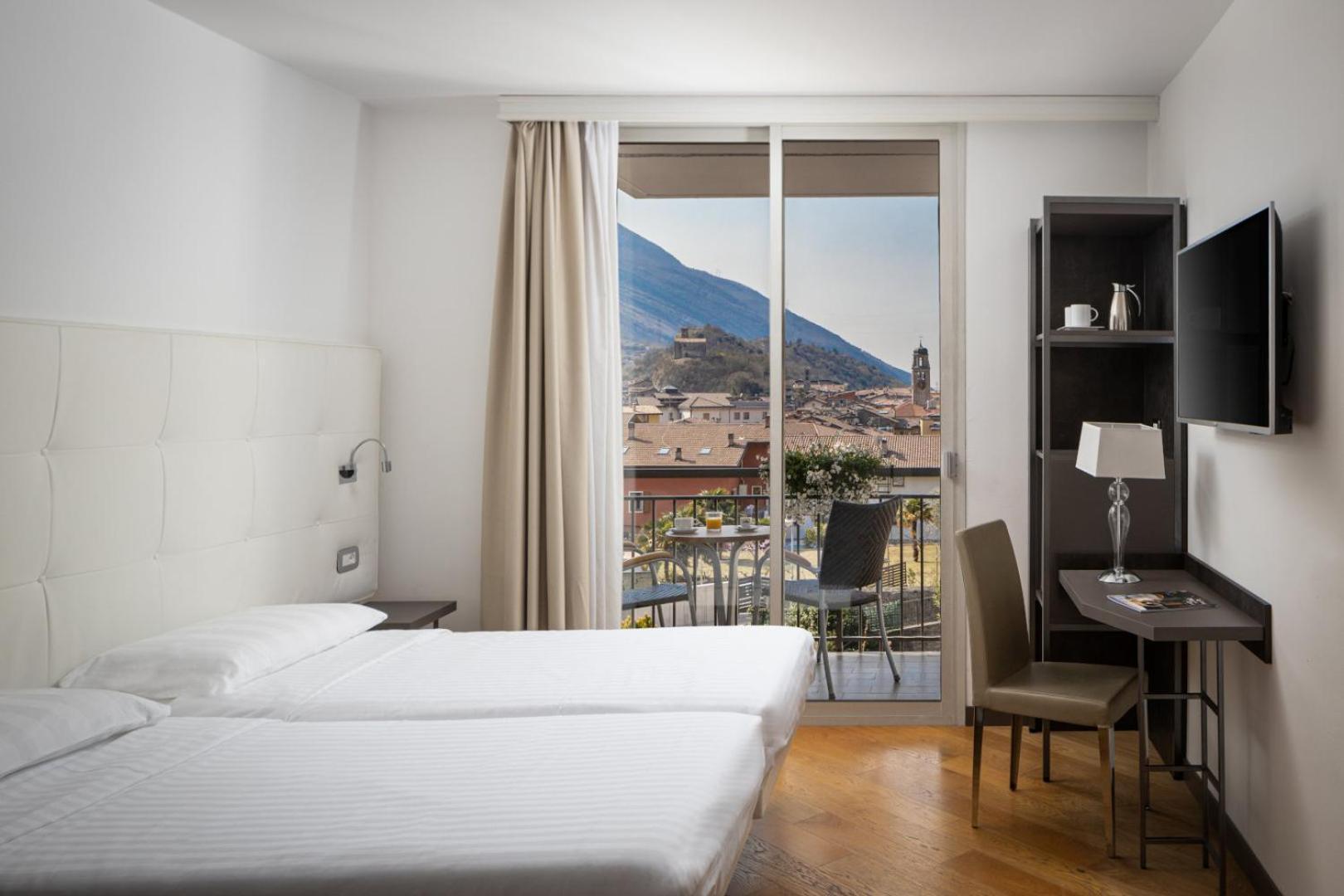 Hotel Continental - Tonelli Hotels Torbole Sul Garda Luaran gambar