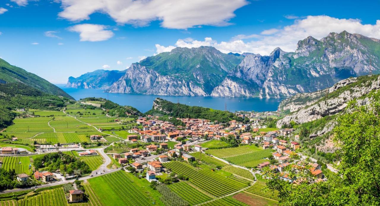 Hotel Continental - Tonelli Hotels Torbole Sul Garda Luaran gambar